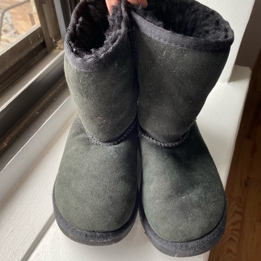 Girls UGG boots size 11.